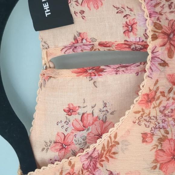 The Kooples Blouse Pink Floral Lace Insert 9 Perfect Strangers Nicole Kidman NWT - Picture 10 of 11